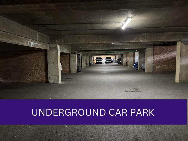 City Center,2 Bedroom Apartment With Parking Cambridge-i reptér Kültér fotó